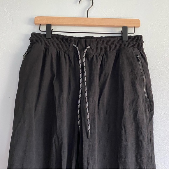 Athleta Trekkie Straight Crop Pants - Picture 3 of 11